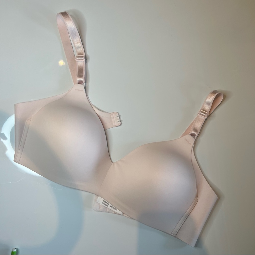 Warners 36C light pink bra NWOT